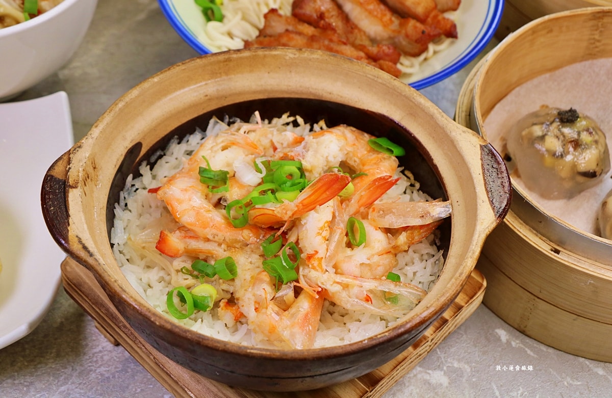 好事泰點心麵店‧香港師傅駐店料理純正港茶,秘製豬扒乾麵,蠔皇蒸鳳爪、海鮮韭菜餅、不能錯過脆皮焗叉燒包 - 第27張圖 好事泰點心麵店‧香港師傅駐店料理純正港茶,秘製豬扒乾麵,蠔皇蒸鳳爪、海鮮韭菜餅、不能錯過脆皮焗叉燒包