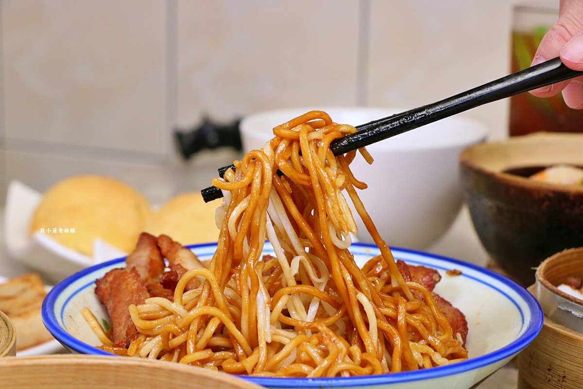 好事泰點心麵店‧香港師傅駐店料理純正港茶,秘製豬扒乾麵,蠔皇蒸鳳爪、海鮮韭菜餅、不能錯過脆皮焗叉燒包 - 第26張圖 好事泰點心麵店‧香港師傅駐店料理純正港茶,秘製豬扒乾麵,蠔皇蒸鳳爪、海鮮韭菜餅、不能錯過脆皮焗叉燒包