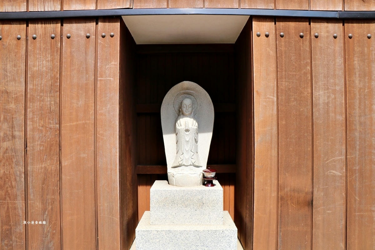 【神奈川橫濱】荒井屋牛鍋 萬國橋店‧明治23年開業,135年壽喜燒牛肉火鍋老店,橫濱不可錯過的排隊老店 - 第3張圖 【神奈川橫濱】荒井屋牛鍋 萬國橋店‧明治23年開業,135年壽喜燒牛肉火鍋老店,橫濱不可錯過的排隊老店