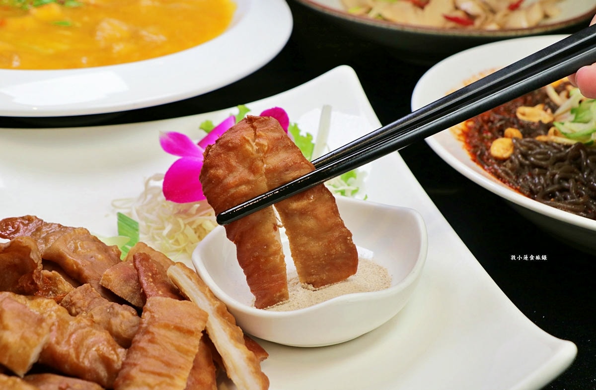 大宅門乾鍋鴨頭‧一鍋二吃,東北特色料理菜,獨門醬料炒香麻而不辣,龍鳳高湯濃郁順口!! - 第26張圖 大宅門乾鍋鴨頭‧一鍋二吃,東北特色料理菜,獨門醬料炒香麻而不辣,龍鳳高湯濃郁順口!!