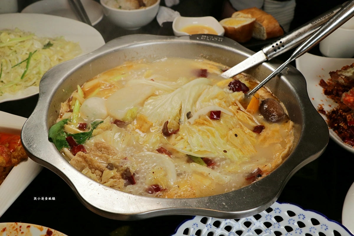 大宅門乾鍋鴨頭‧一鍋二吃,東北特色料理菜,獨門醬料炒香麻而不辣,龍鳳高湯濃郁順口!! - 第40張圖 大宅門乾鍋鴨頭‧一鍋二吃,東北特色料理菜,獨門醬料炒香麻而不辣,龍鳳高湯濃郁順口!!