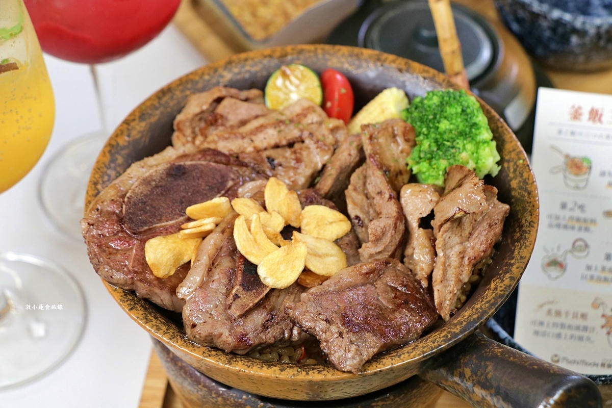 Mochi Mochi 鬆餅屋 高雄義享天地店‧聚餐約會新選擇,全台第一【極上釜飯】,豪華餐點儀式感滿滿,極黑熟成牛小排、炙燒干貝蝦濃郁超開胃!! - 第15張圖 Mochi Mochi 鬆餅屋 高雄義享天地店‧聚餐約會新選擇,全台第一【極上釜飯】,豪華餐點儀式感滿滿,極黑熟成牛小排、炙燒干貝蝦濃郁超開胃!!