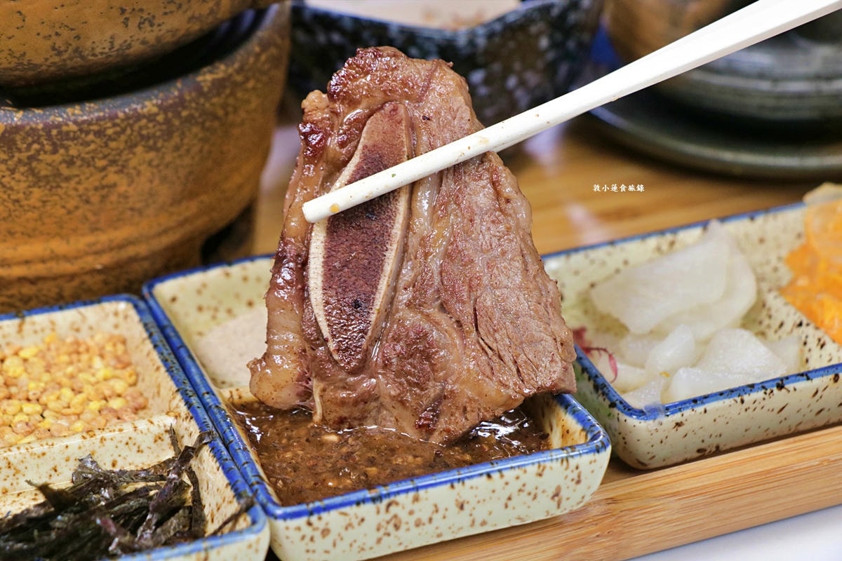 Mochi Mochi 鬆餅屋 高雄義享天地店‧聚餐約會新選擇,全台第一【極上釜飯】,豪華餐點儀式感滿滿,極黑熟成牛小排、炙燒干貝蝦濃郁超開胃!! - 第14張圖 Mochi Mochi 鬆餅屋 高雄義享天地店‧聚餐約會新選擇,全台第一【極上釜飯】,豪華餐點儀式感滿滿,極黑熟成牛小排、炙燒干貝蝦濃郁超開胃!!