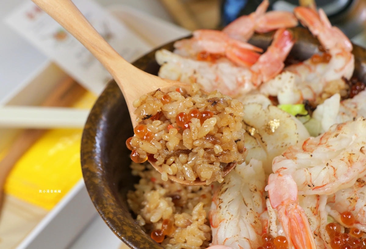 Mochi Mochi 鬆餅屋 高雄義享天地店‧聚餐約會新選擇,全台第一【極上釜飯】,豪華餐點儀式感滿滿,極黑熟成牛小排、炙燒干貝蝦濃郁超開胃!! - 第24張圖 Mochi Mochi 鬆餅屋 高雄義享天地店‧聚餐約會新選擇,全台第一【極上釜飯】,豪華餐點儀式感滿滿,極黑熟成牛小排、炙燒干貝蝦濃郁超開胃!!