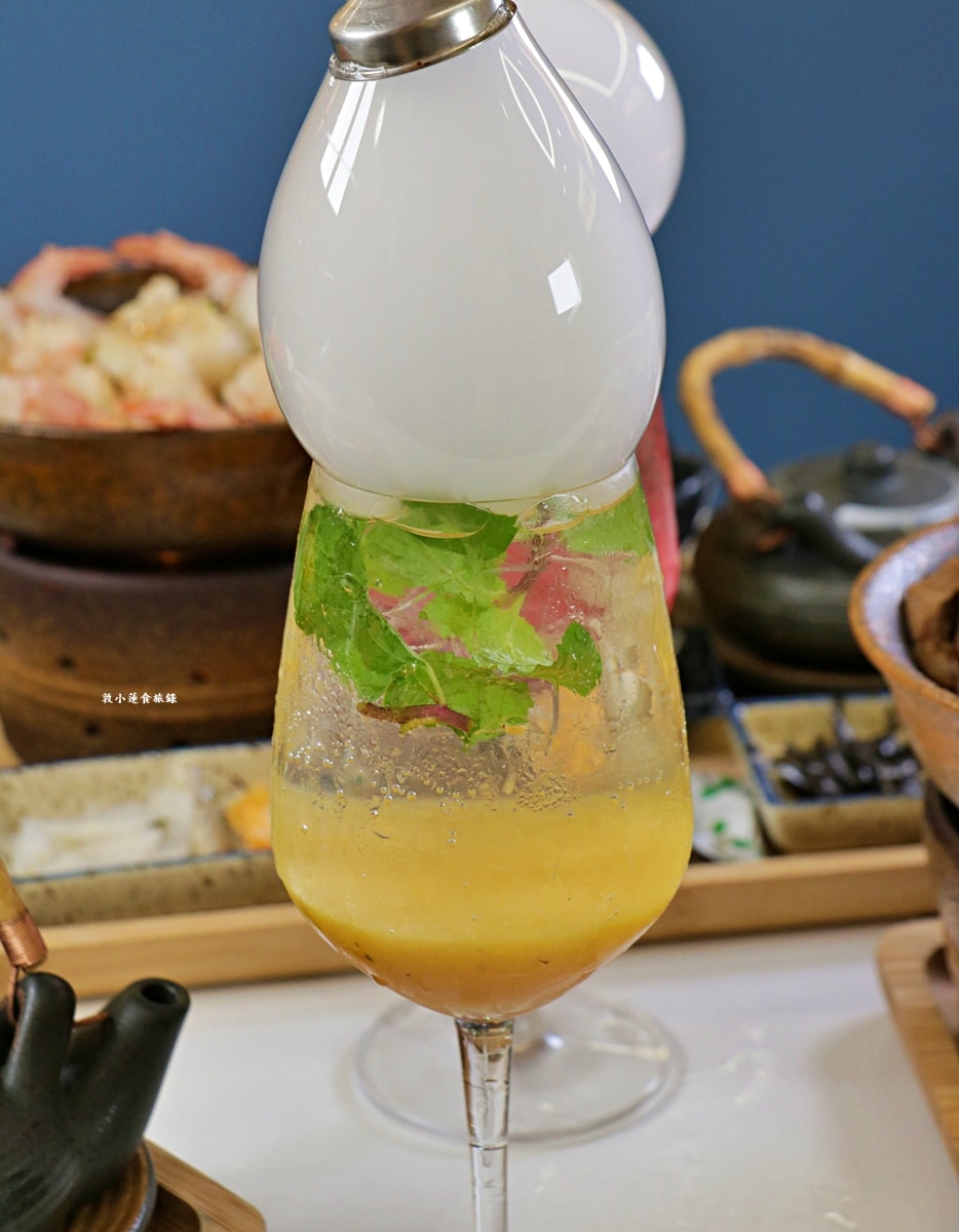 Mochi Mochi 鬆餅屋 高雄義享天地店‧聚餐約會新選擇,全台第一【極上釜飯】,豪華餐點儀式感滿滿,極黑熟成牛小排、炙燒干貝蝦濃郁超開胃!! - 第33張圖 Mochi Mochi 鬆餅屋 高雄義享天地店‧聚餐約會新選擇,全台第一【極上釜飯】,豪華餐點儀式感滿滿,極黑熟成牛小排、炙燒干貝蝦濃郁超開胃!!