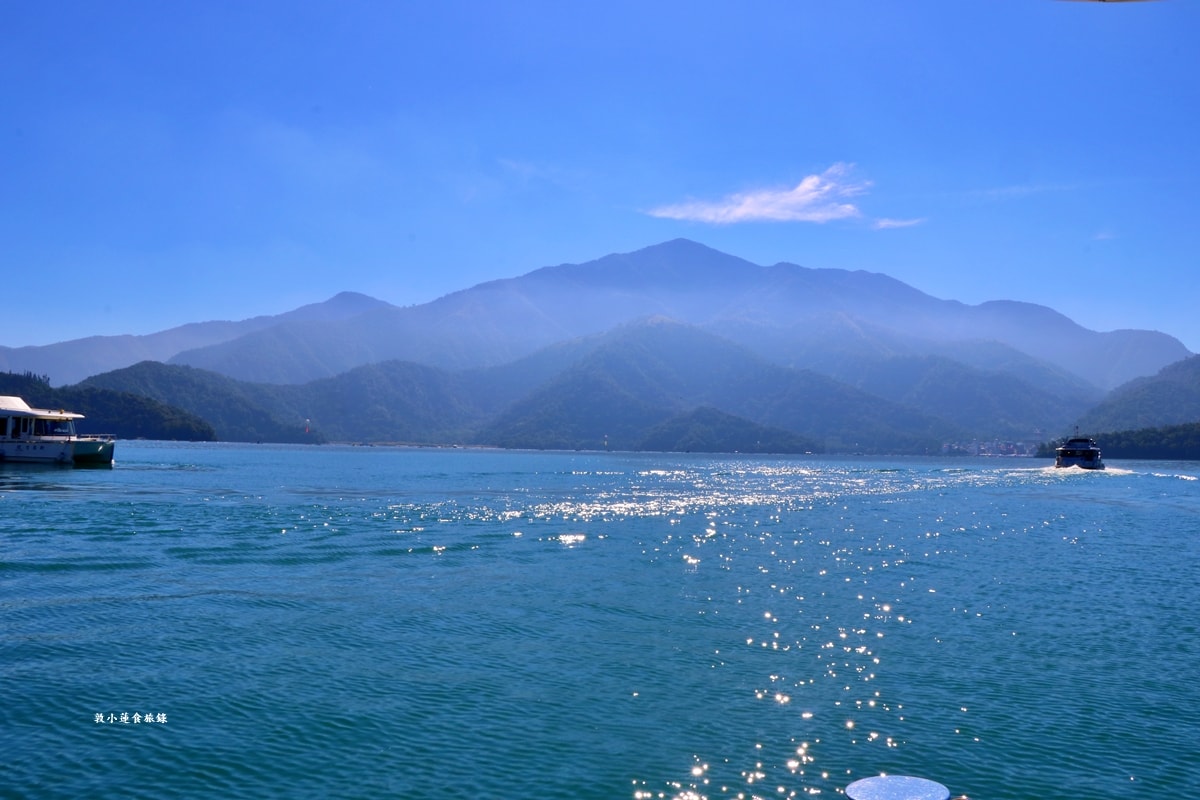 玄光寺&玄光碼頭‧青龍山步道起點玄光碼頭，參拜背山面潭唐式風格玄光寺!!