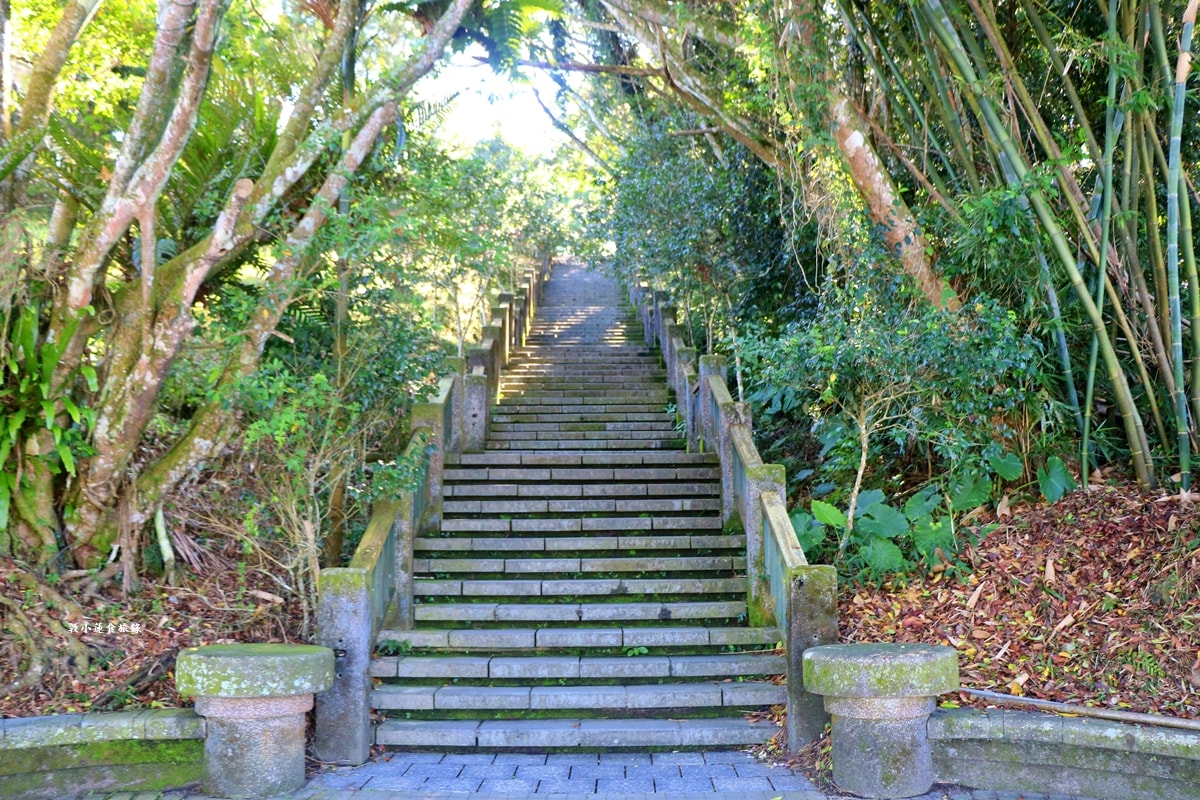玄光寺&玄光碼頭‧青龍山步道起點玄光碼頭，參拜背山面潭唐式風格玄光寺!!