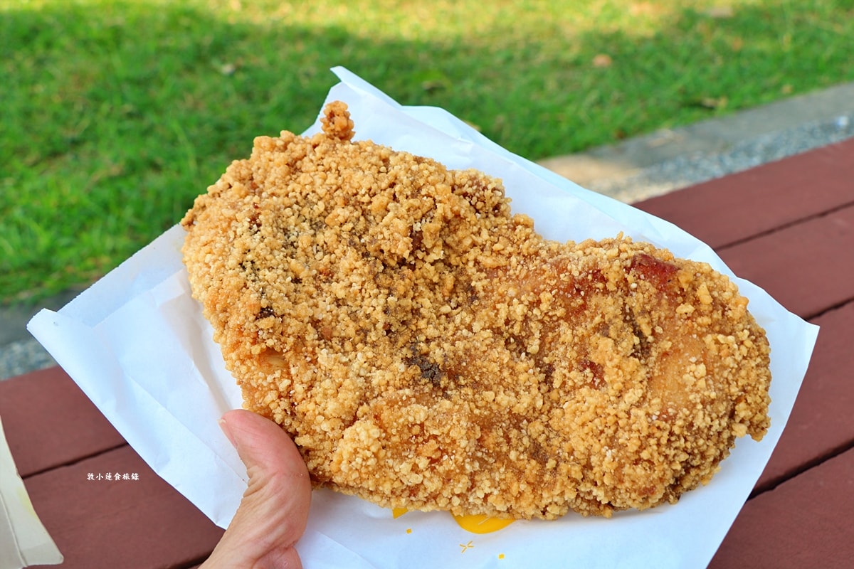 翰鼎豆乳豬‧文藻校區最夯的排隊便當,百元份量多到嚇嚇叫的豆乳豬飯!! - 第18張圖 翰鼎豆乳豬‧文藻校區最夯的排隊便當,百元份量多到嚇嚇叫的豆乳豬飯!!