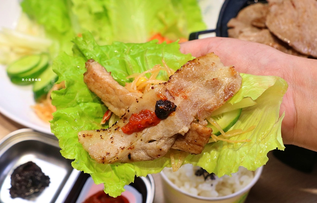 韓國料理 一日三餐삼시세끼 ‧巷弄中超低調的家庭韓式料理，不用300元就能吃到200g的龍蝦豆腐個人鍋，份量極多平價聚餐首選!!