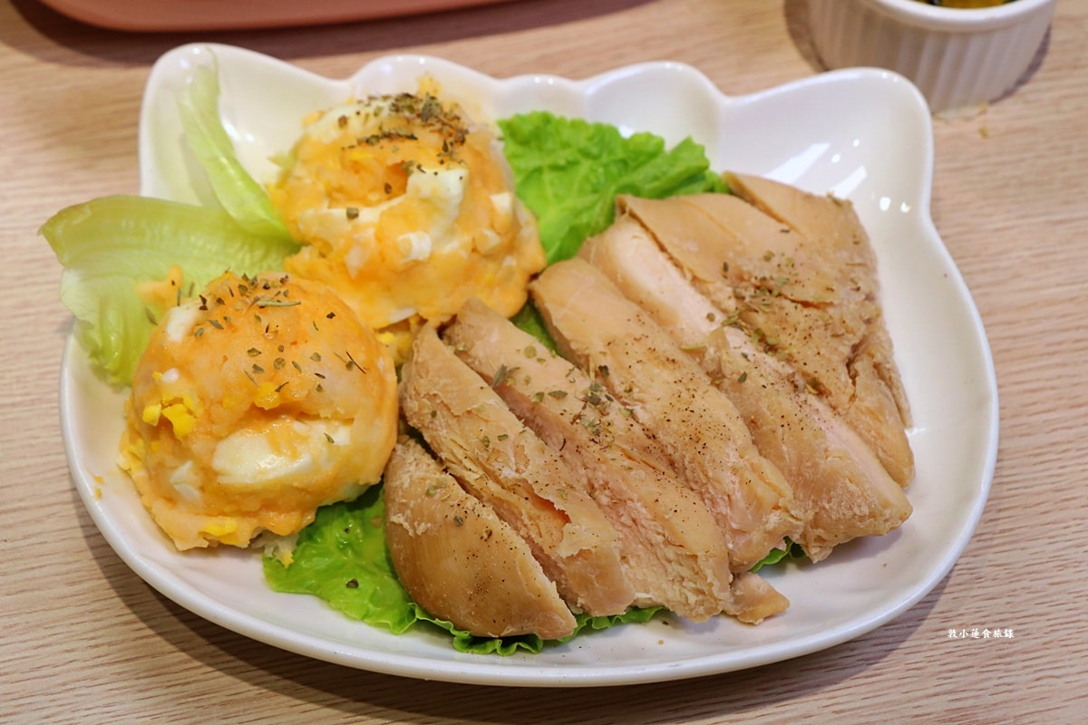 韓國料理 一日三餐삼시세끼 ‧巷弄中超低調的家庭韓式料理，不用300元就能吃到200g的龍蝦豆腐個人鍋，份量極多平價聚餐首選!!