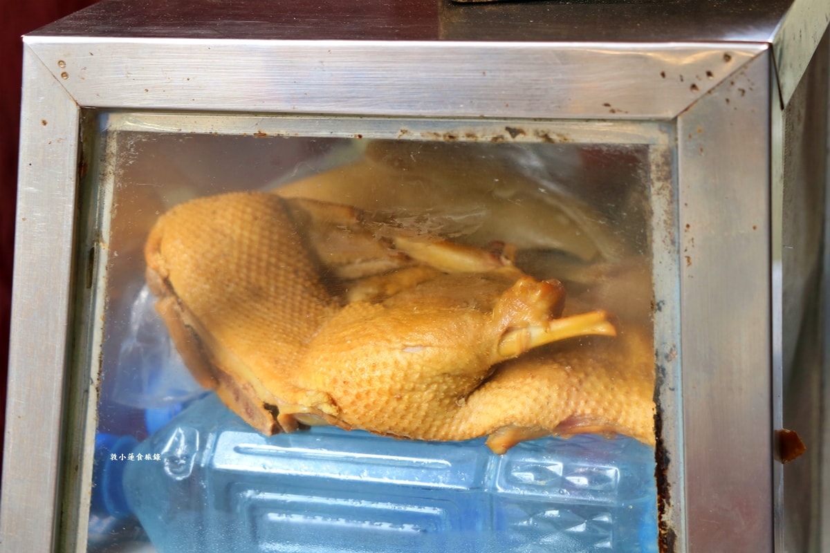 阿婆意麵‧師大公園旁的六十年炒麵攤，古早味的炒意麵酸甜口感，銅板美食物超所值!!
