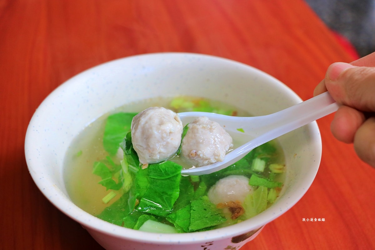 阿婆意麵‧師大公園旁的六十年炒麵攤，古早味的炒意麵酸甜口感，銅板美食物超所值!!