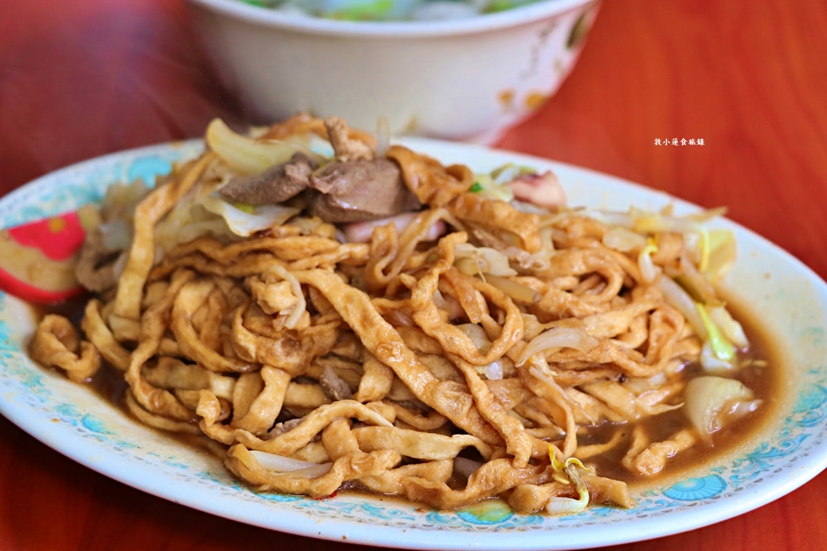 阿婆意麵‧師大公園旁的六十年炒麵攤，古早味的炒意麵酸甜口感，銅板美食物超所值!!