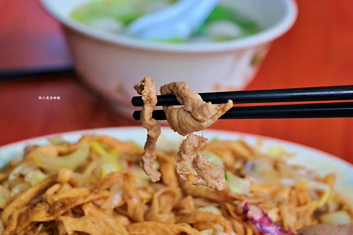 阿婆意麵‧師大公園旁的六十年炒麵攤，古早味的炒意麵酸甜口感，銅板美食物超所值!!