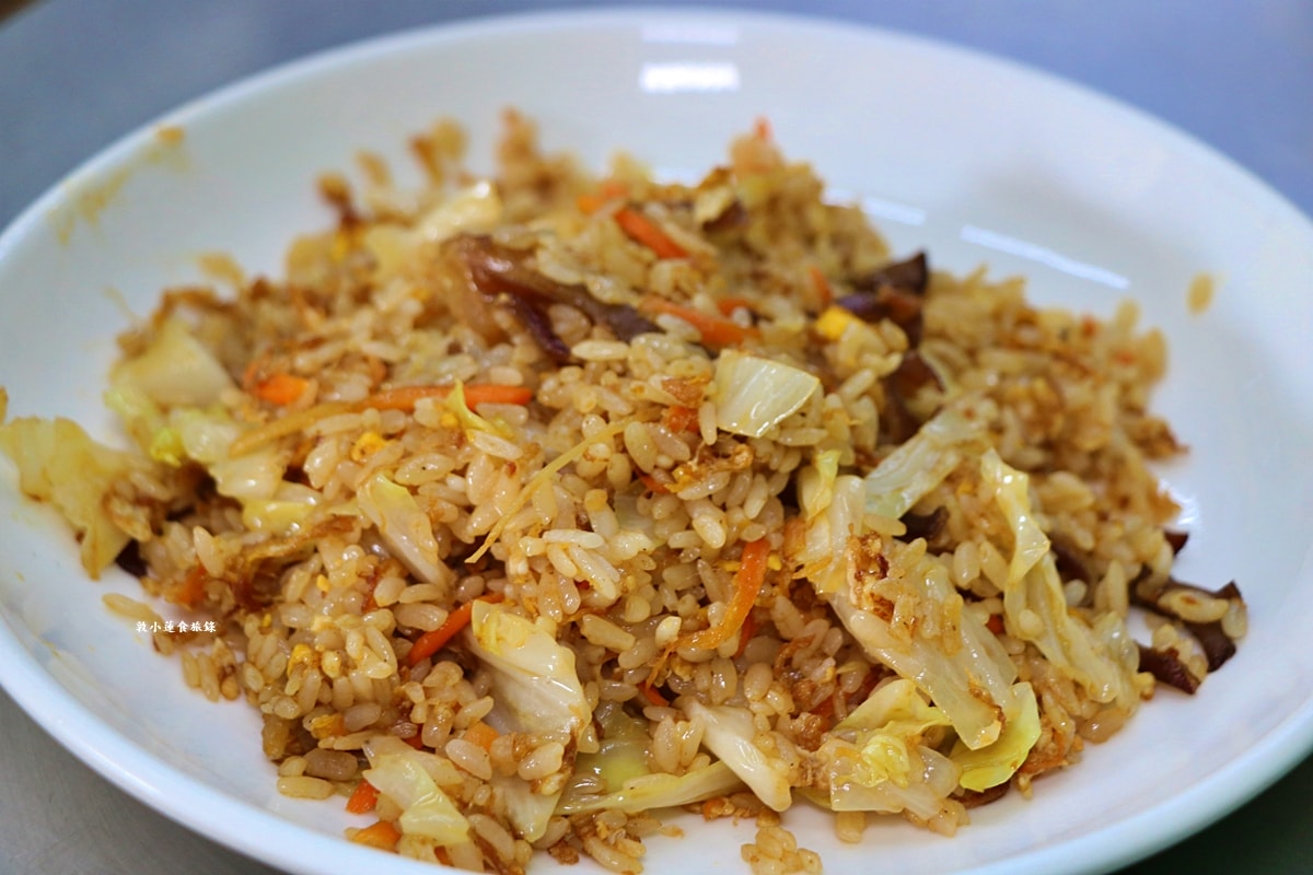 素然起勁記膳堂‧仁武最受歡迎的素食店，CP值超高現點現做，推薦炒麵!!