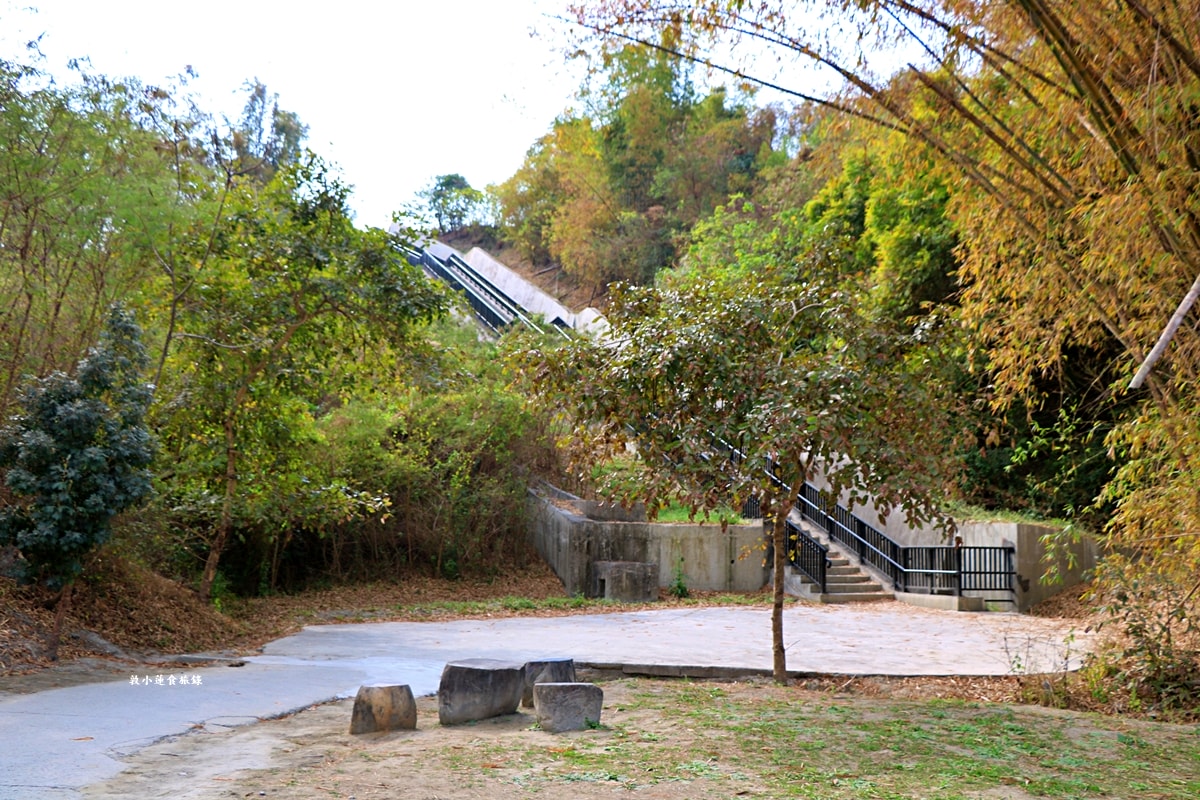 月世界地景公園‧曾經滄海月世界泥岩惡地,南台灣特殊地景著名的地質奇觀 - 第20張圖 月世界地景公園‧曾經滄海月世界泥岩惡地,南台灣特殊地景著名的地質奇觀