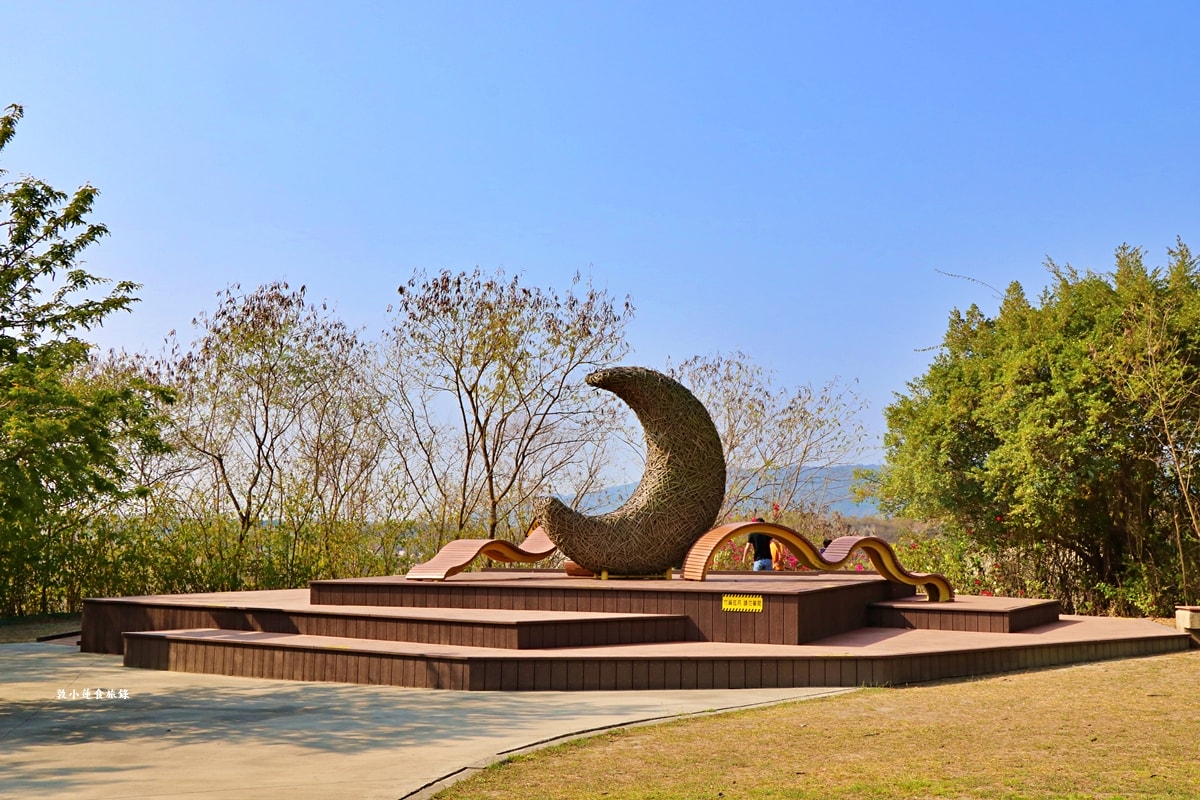 月世界地景公園‧曾經滄海月世界泥岩惡地,南台灣特殊地景著名的地質奇觀 - 第28張圖 月世界地景公園‧曾經滄海月世界泥岩惡地,南台灣特殊地景著名的地質奇觀