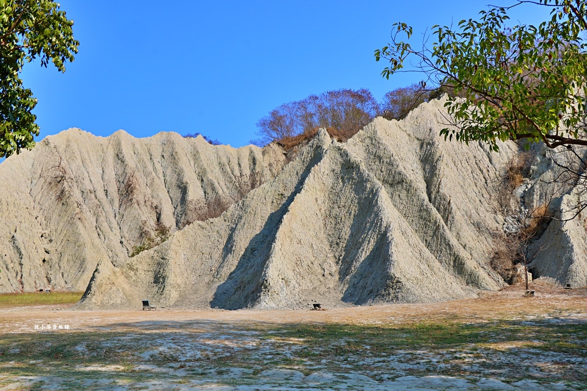 月世界地景公園‧曾經滄海月世界泥岩惡地,南台灣特殊地景著名的地質奇觀 - 第12張圖 月世界地景公園‧曾經滄海月世界泥岩惡地,南台灣特殊地景著名的地質奇觀