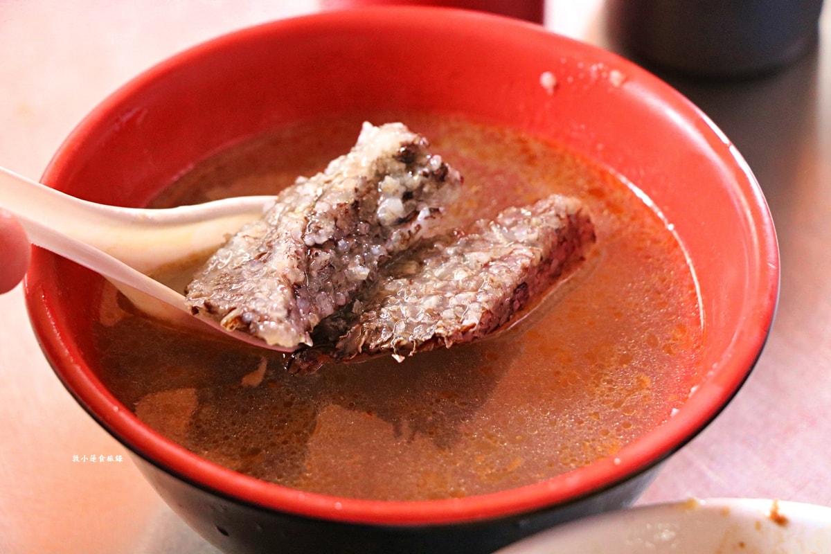 枋寮清鬆半日遊‧從鏡頭看枋寮,慢步彩虹藝鐵、藍皮意象館、枋寮海堤、史奴比與甜甜圈!! - 第31張圖 枋寮清鬆半日遊‧從鏡頭看枋寮,慢步彩虹藝鐵、藍皮意象館、枋寮海堤、史奴比與甜甜圈!!