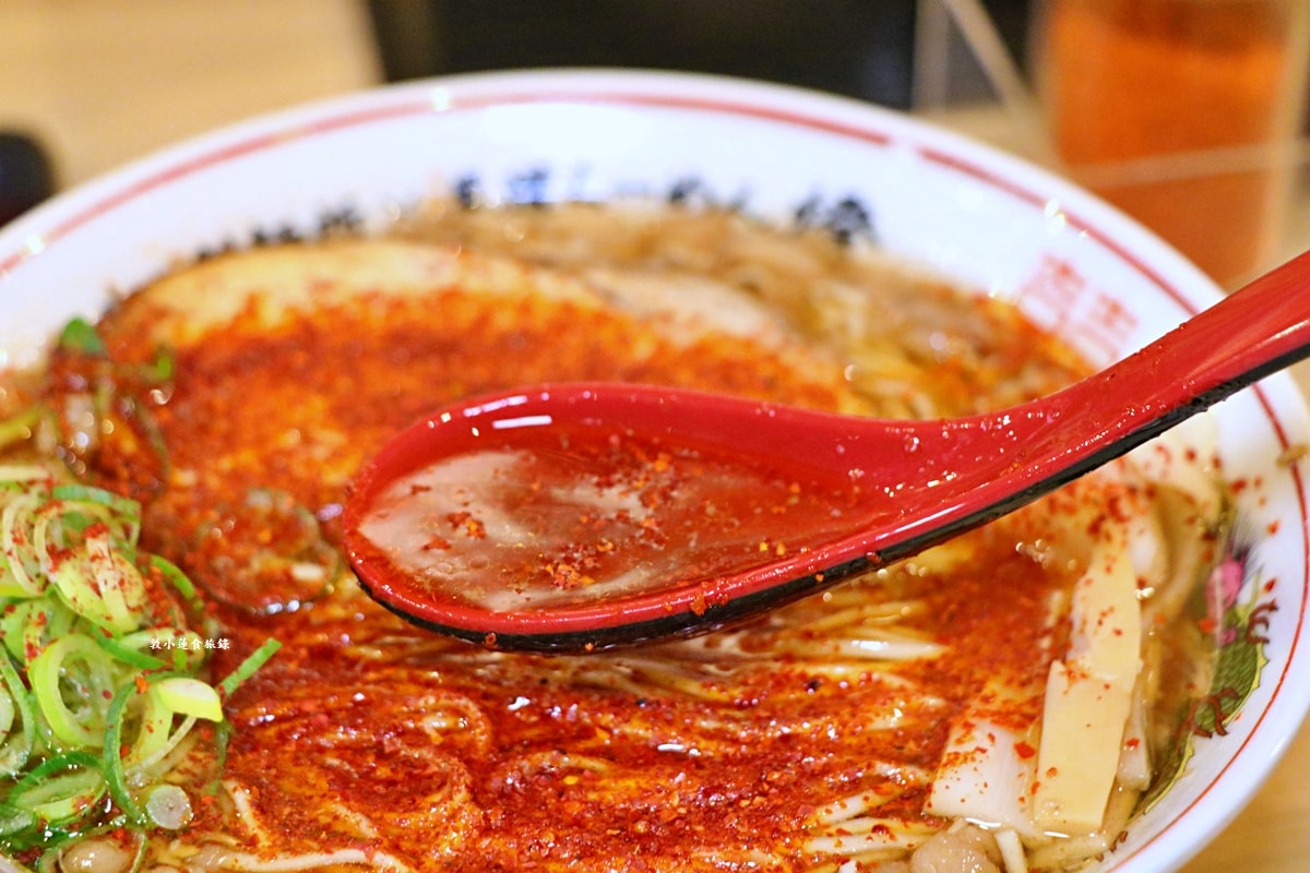【日本岡山】尾道ラーメン燈 岡山駅前店‧半夜也想吃熱騰騰的拉麵嗎?尾道ラーメン燈主推夜間營業,深夜美食就選它!! - 第11張圖 【日本岡山】尾道ラーメン燈 岡山駅前店‧半夜也想吃熱騰騰的拉麵嗎?尾道ラーメン燈主推夜間營業,深夜美食就選它!!