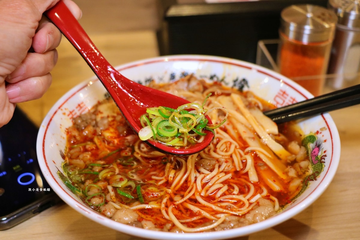 【日本岡山】尾道ラーメン燈 岡山駅前店‧半夜也想吃熱騰騰的拉麵嗎?尾道ラーメン燈主推夜間營業,深夜美食就選它!! - 第13張圖 【日本岡山】尾道ラーメン燈 岡山駅前店‧半夜也想吃熱騰騰的拉麵嗎?尾道ラーメン燈主推夜間營業,深夜美食就選它!!