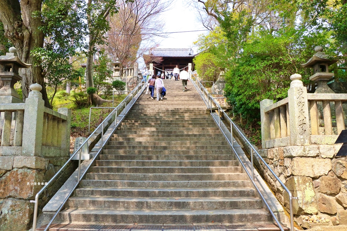 【岡山倉敷】阿智神社‧櫻花與紫藤圍繞的神社,四月櫻花五月紫藤,最美的御守-花纏守 - 第13張圖 【岡山倉敷】阿智神社‧櫻花與紫藤圍繞的神社,四月櫻花五月紫藤,最美的御守-花纏守