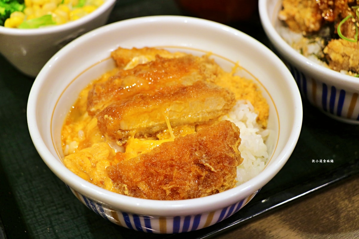 【日本大阪】なか卯 松屋町店‧內行才知道的Nakau 丼飯與烏龍麵的連鎖店，價格親民份量不輸Sukiya