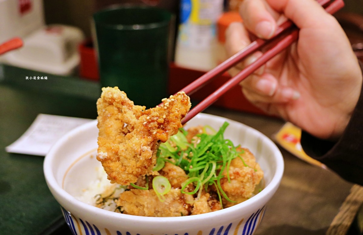 【日本大阪】なか卯 松屋町店‧內行才知道的Nakau 丼飯與烏龍麵的連鎖店，價格親民份量不輸Sukiya