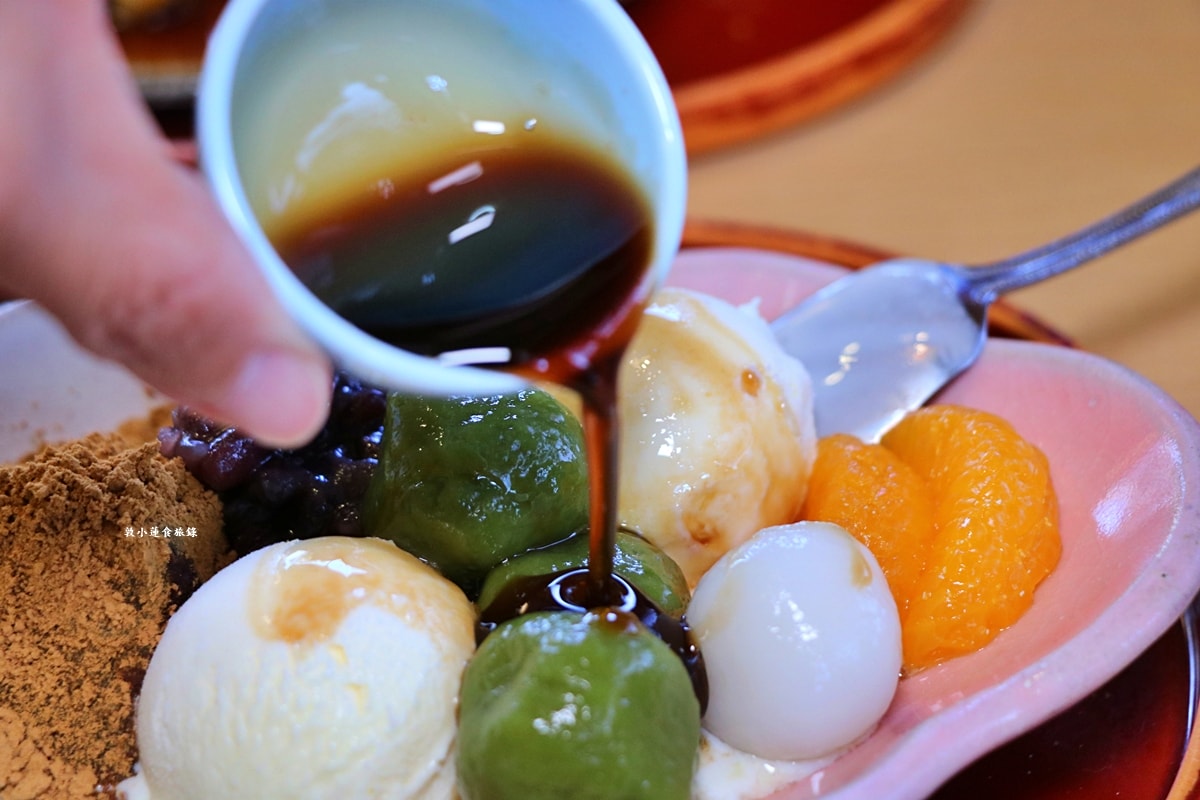 【日本京都】加茂みたらし茶屋‧百年傳統老店,下鴨神社不能錯過的甜點美食御手洗糰子 - 第21張圖 【日本京都】加茂みたらし茶屋‧百年傳統老店,下鴨神社不能錯過的甜點美食御手洗糰子