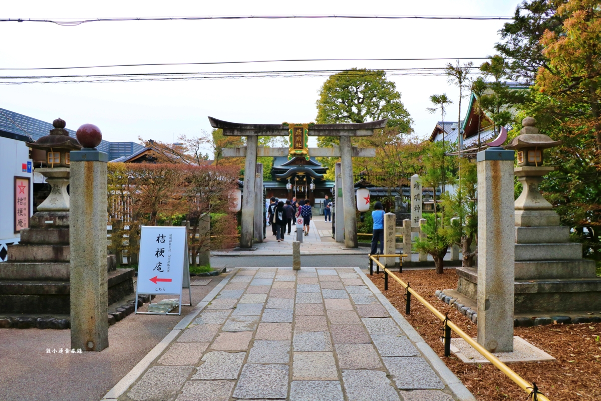 【日本京都】晴明神社‧平安時代最強陰陽師安培晴明,日本唯一一座五芒星鳥居 - 第5張圖 【日本京都】晴明神社‧平安時代最強陰陽師安培晴明,日本唯一一座五芒星鳥居