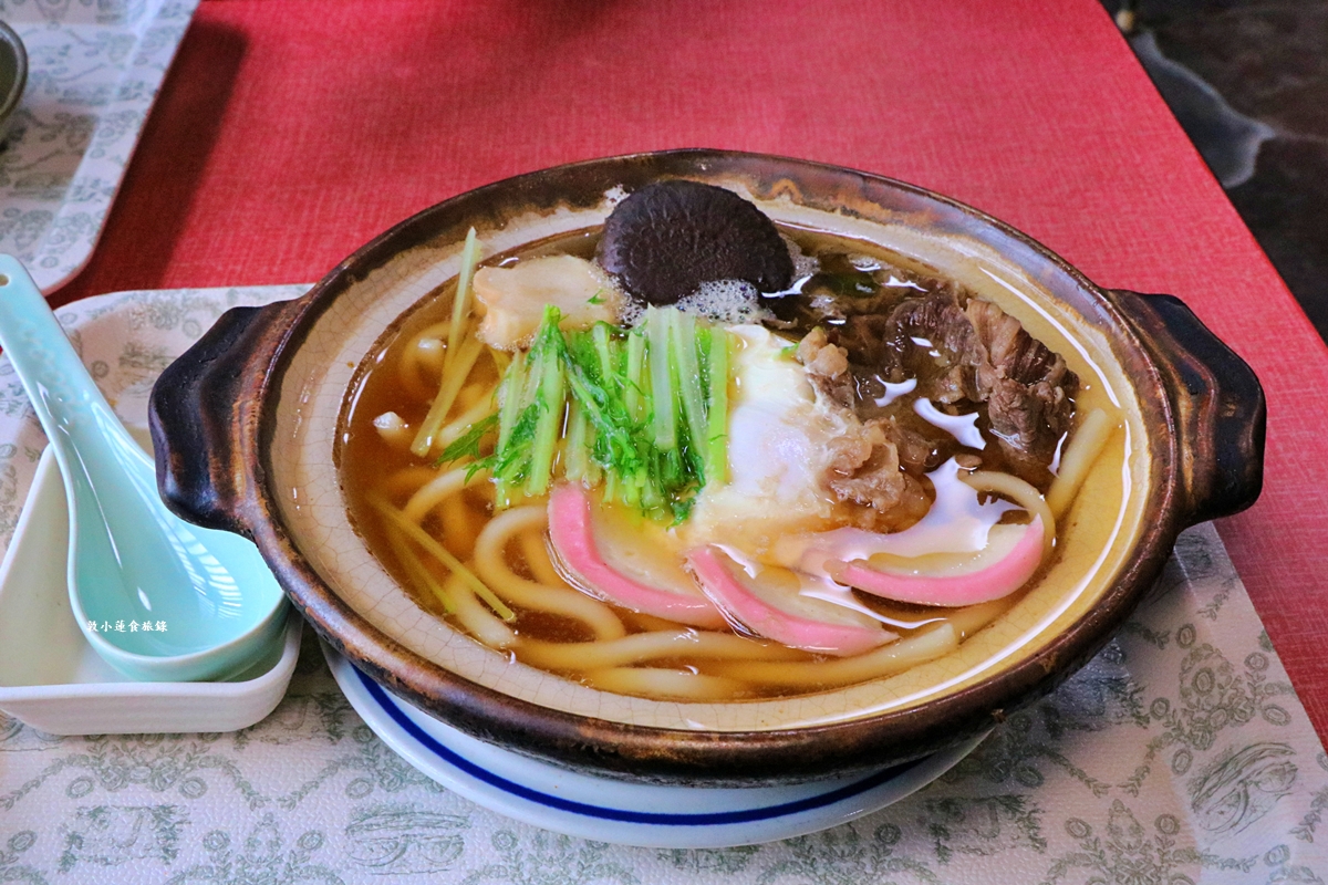 【日本京都】みふき亭 丼物一式食堂‧大正時期百年歷史懷舊小店,豬排丼、親子丼、烏龍麵、蕎麥麵,當地人最喜愛的老字號食堂 - 第9張圖 【日本京都】みふき亭 丼物一式食堂‧大正時期百年歷史懷舊小店,豬排丼、親子丼、烏龍麵、蕎麥麵,當地人最喜愛的老字號食堂