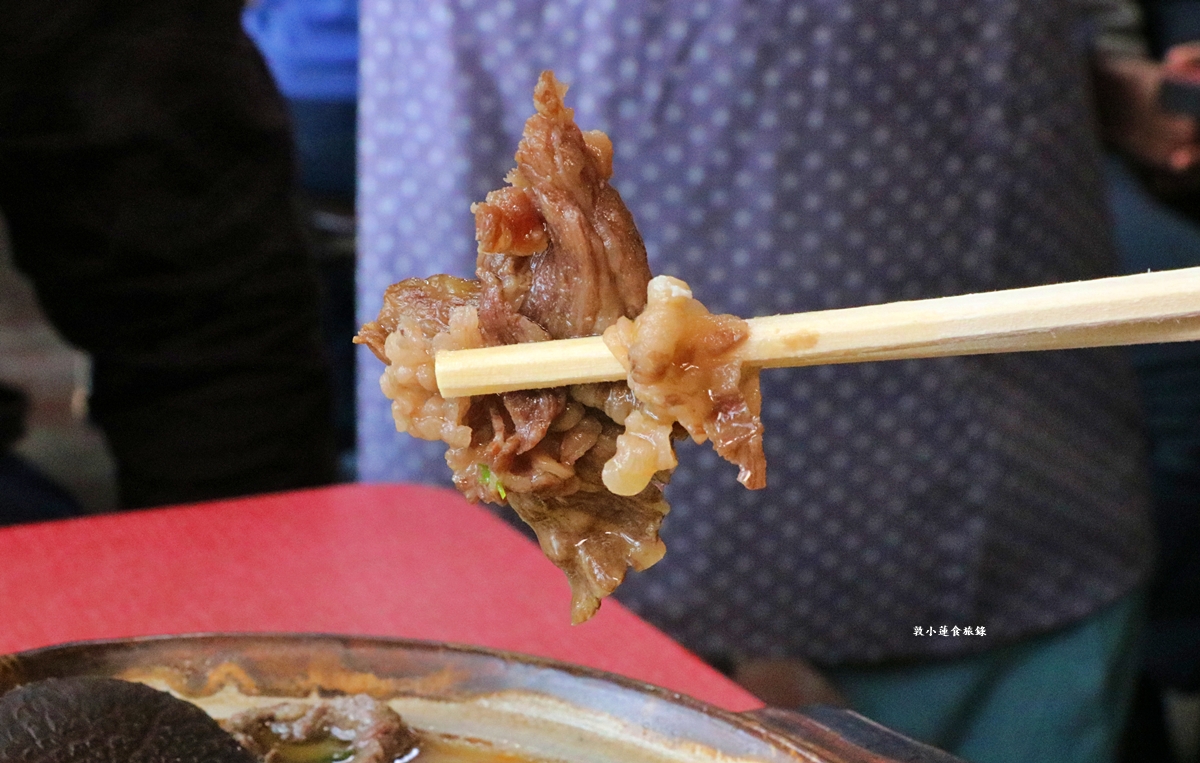 【日本京都】みふき亭 丼物一式食堂‧大正時期百年歷史懷舊小店,豬排丼、親子丼、烏龍麵、蕎麥麵,當地人最喜愛的老字號食堂 - 第12張圖 【日本京都】みふき亭 丼物一式食堂‧大正時期百年歷史懷舊小店,豬排丼、親子丼、烏龍麵、蕎麥麵,當地人最喜愛的老字號食堂