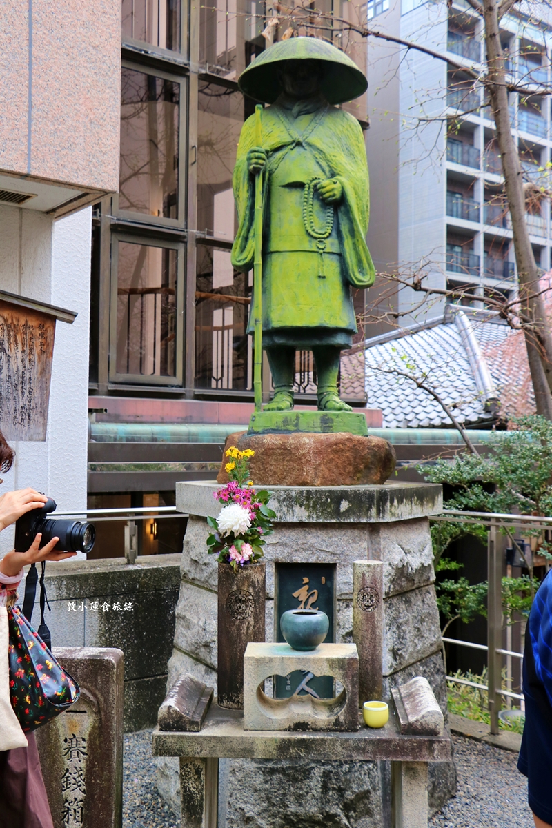 【日本京都】頂法寺-六角堂‧千年歷史京都市中心,歷史悠久六角形佛寺,花道發源地!!同場加映升財祈運-御金神社!! - 第15張圖 【日本京都】頂法寺-六角堂‧千年歷史京都市中心,歷史悠久六角形佛寺,花道發源地!!同場加映升財祈運-御金神社!!