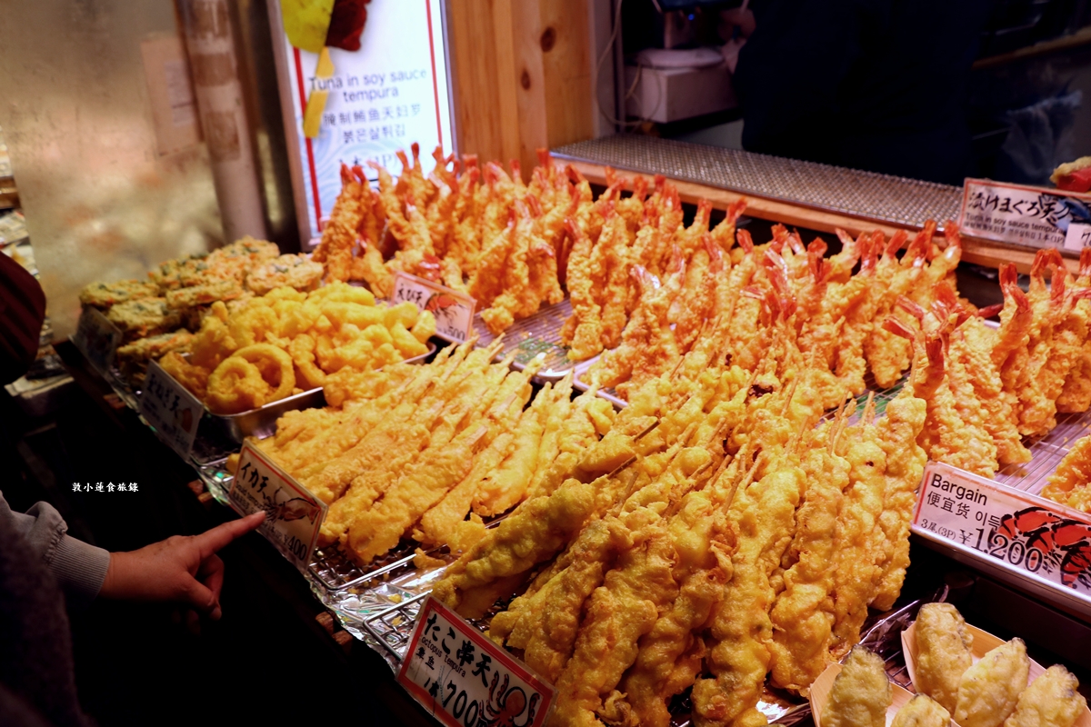 【日本京都】錦市場‧京都最有名的商店街，四百年歷史的京都廚房，歐美觀光客最愛