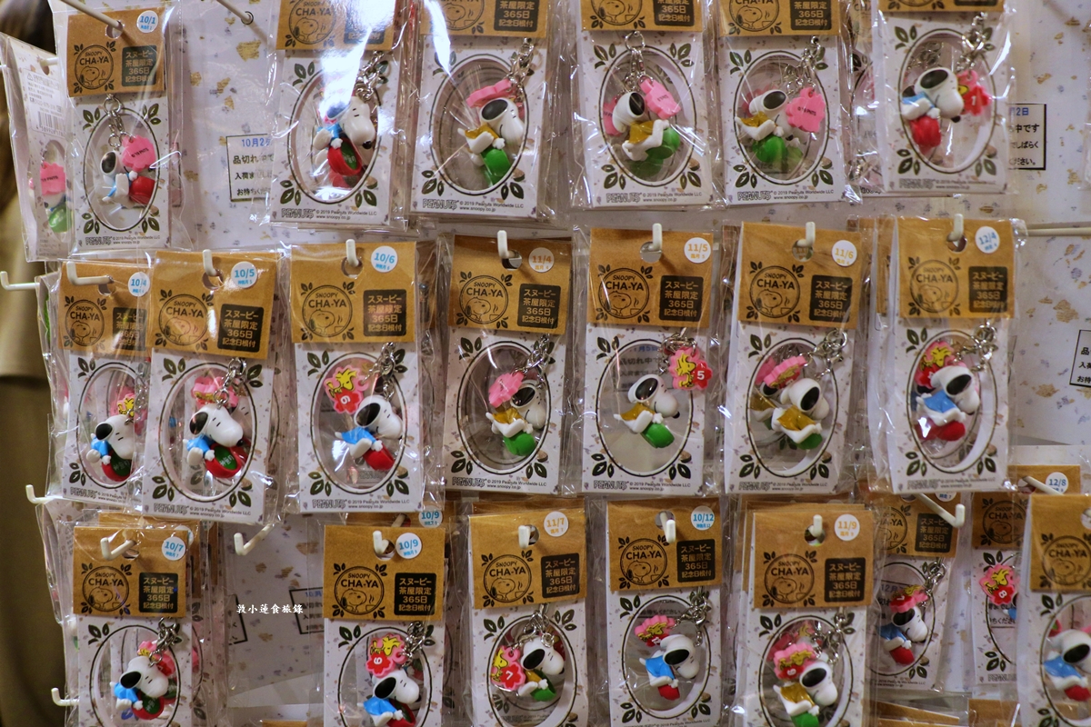 【日本京都】SNOOPY 茶屋 京都 錦店‧和風甜點店，一樓伴手禮，二樓茶屋館，和風造型史努比周邊商品