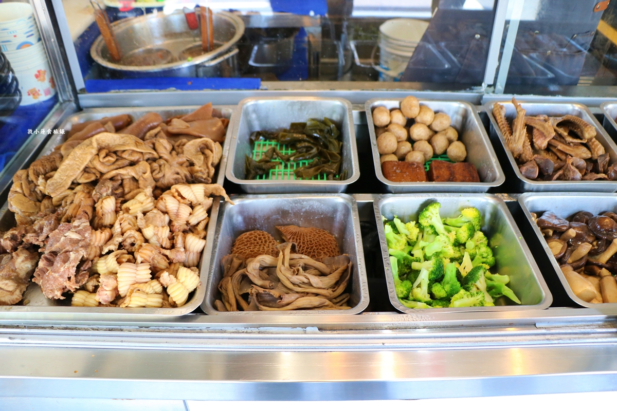 香村滷味麵食館‧小琉球必訪在地美食,現切滷味,油蔥拌麵香郁口感,不要錯過麻辣鴨血喔!!! - 第3張圖 香村滷味麵食館‧小琉球必訪在地美食,現切滷味,油蔥拌麵香郁口感,不要錯過麻辣鴨血喔!!!