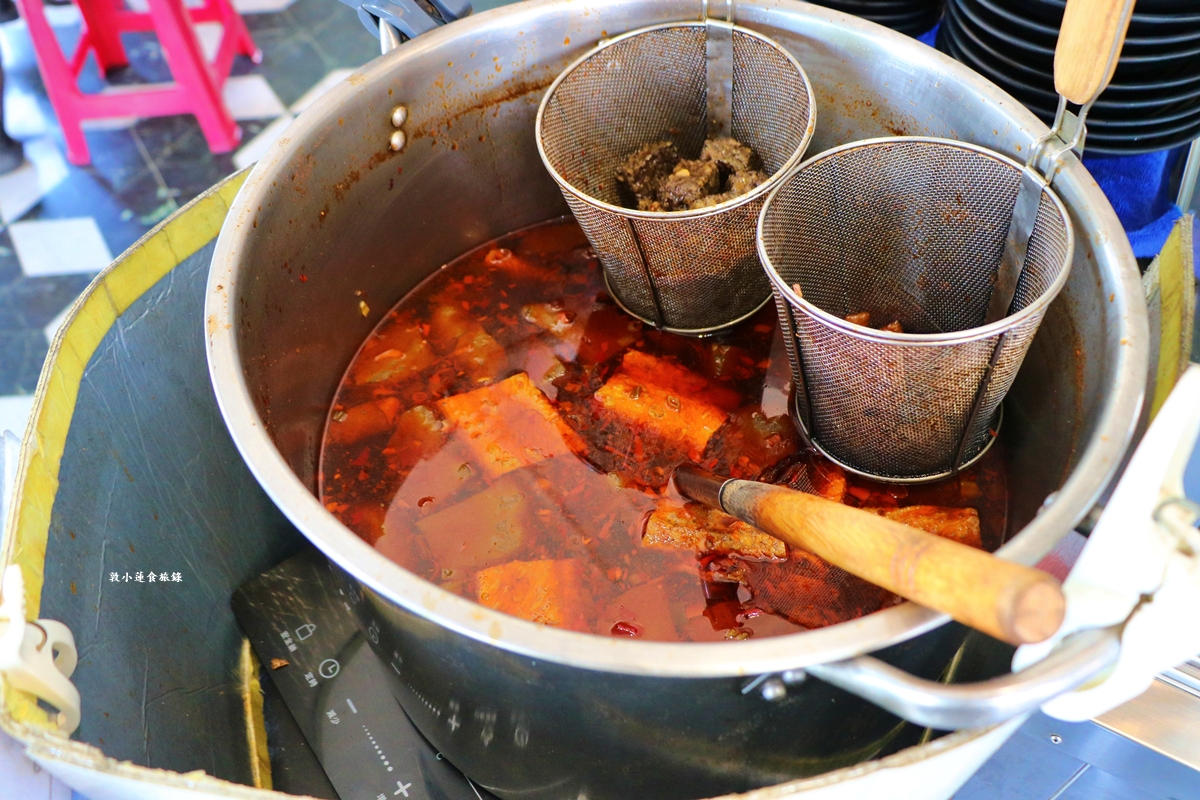 香村滷味麵食館‧小琉球必訪在地美食,現切滷味,油蔥拌麵香郁口感,不要錯過麻辣鴨血喔!!! - 第6張圖 香村滷味麵食館‧小琉球必訪在地美食,現切滷味,油蔥拌麵香郁口感,不要錯過麻辣鴨血喔!!!