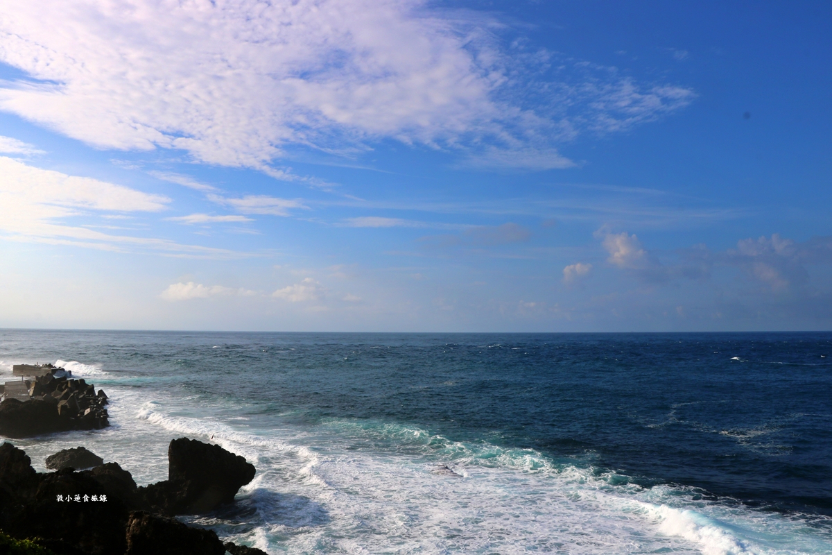 小琉球最美的五大海景‧小琉球二龍宮、紅番石、美人洞 烏龜岩、厚石裙礁、蛤板灣 小琉球威尼斯沙灘，碧海藍天療癒景色必拍聖地!!