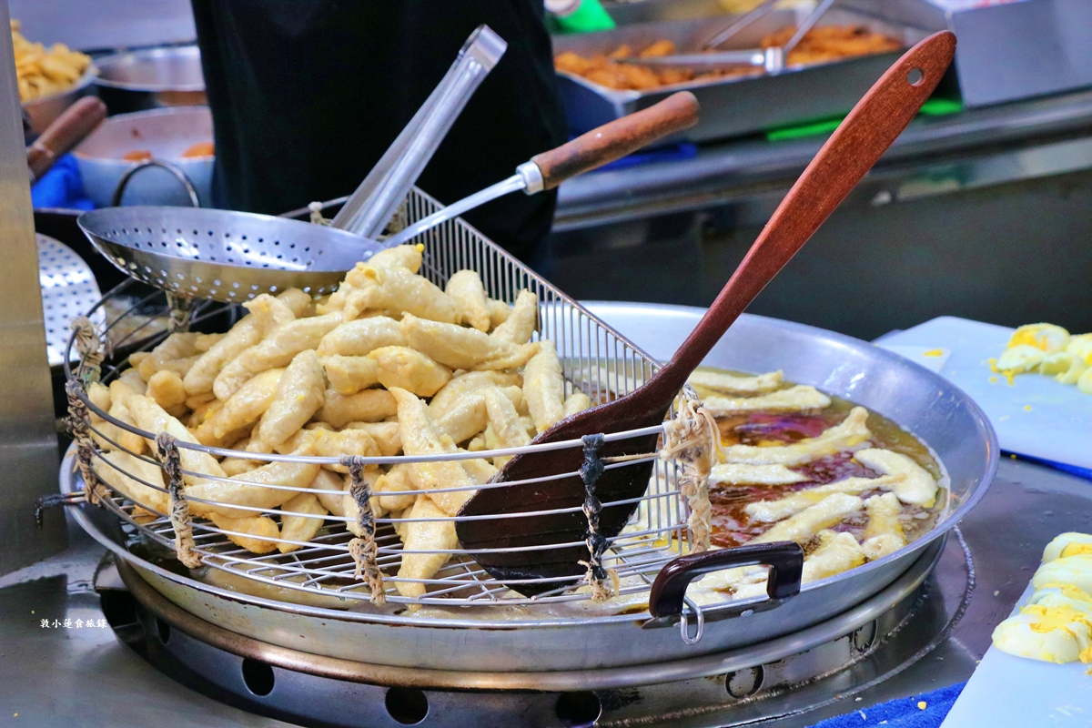 東港美鳳旗魚黑輪‧華僑市場必排美食,物價飆漲的年代,旗魚黑輪一隻10元,花枝丸一顆10塊!! - 第7張圖 東港美鳳旗魚黑輪‧華僑市場必排美食,物價飆漲的年代,旗魚黑輪一隻10元,花枝丸一顆10塊!!