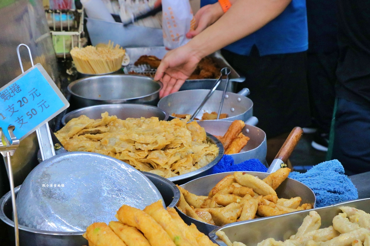 東港美鳳旗魚黑輪‧華僑市場必排美食,物價飆漲的年代,旗魚黑輪一隻10元,花枝丸一顆10塊!! - 第8張圖 東港美鳳旗魚黑輪‧華僑市場必排美食,物價飆漲的年代,旗魚黑輪一隻10元,花枝丸一顆10塊!!